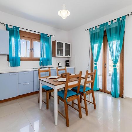 Ciel Blue Villas Киотари Екстериор снимка