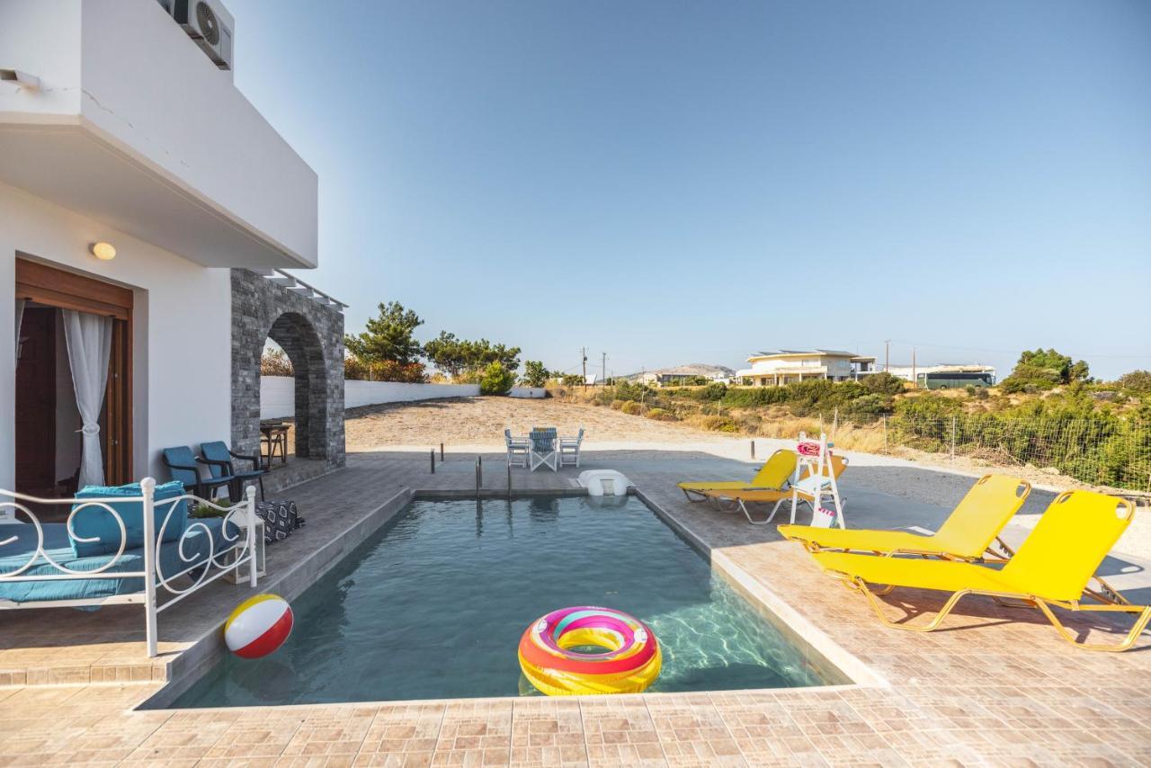 Ciel Blue Villas Киотари Екстериор снимка