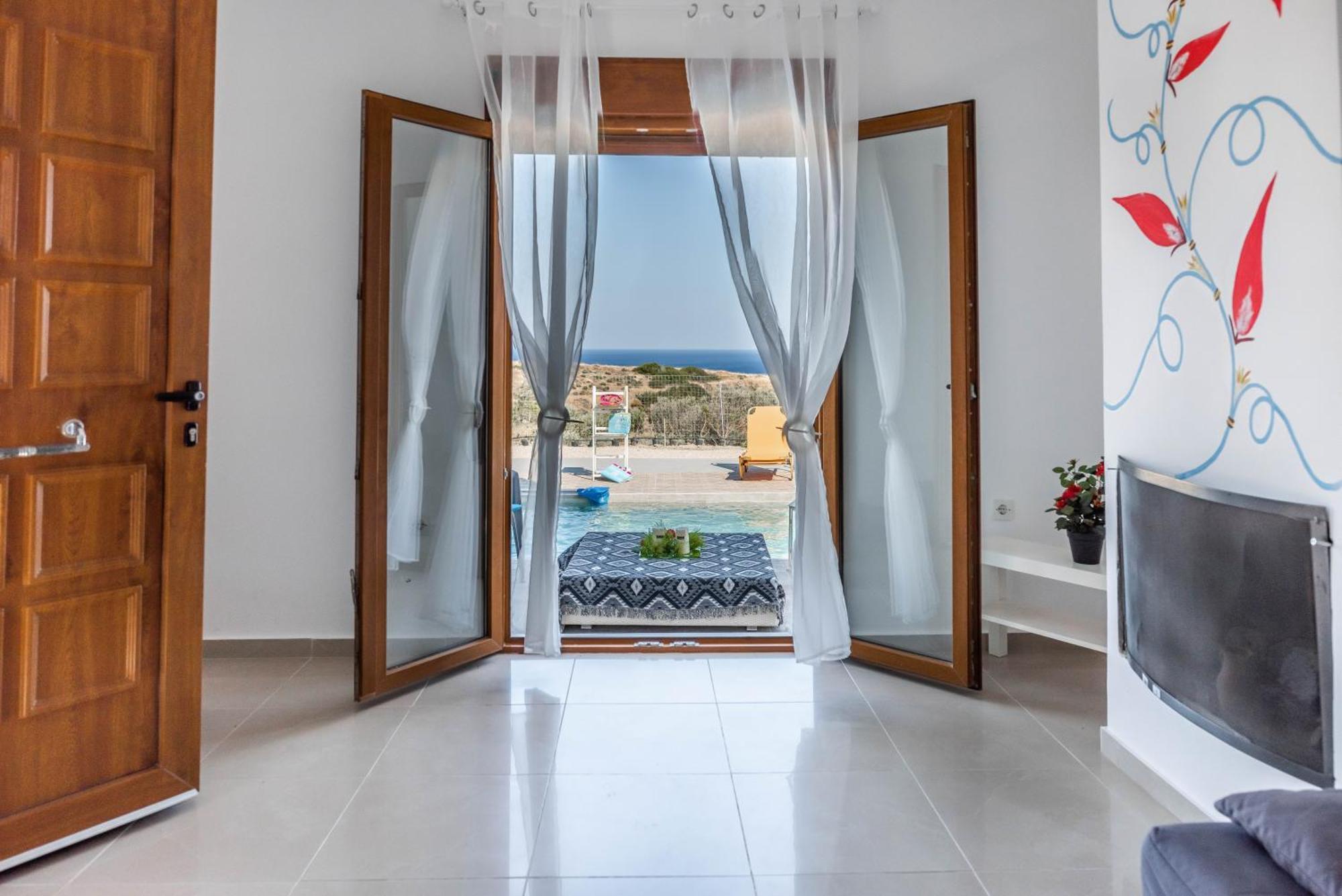 Ciel Blue Villas Киотари Екстериор снимка