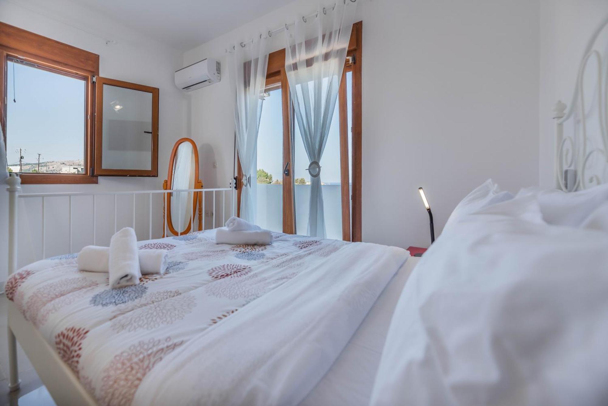 Ciel Blue Villas Киотари Екстериор снимка