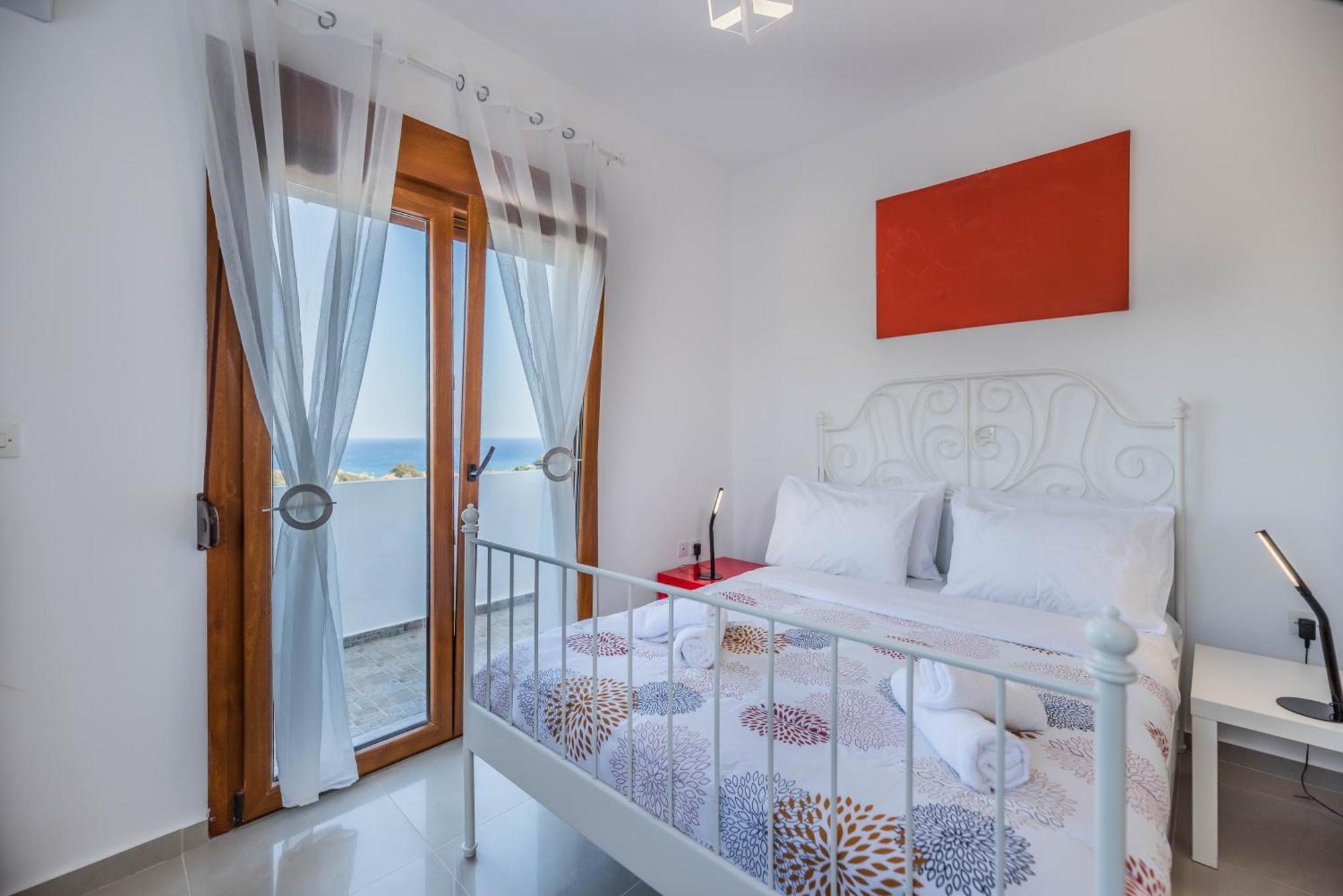 Ciel Blue Villas Киотари Екстериор снимка