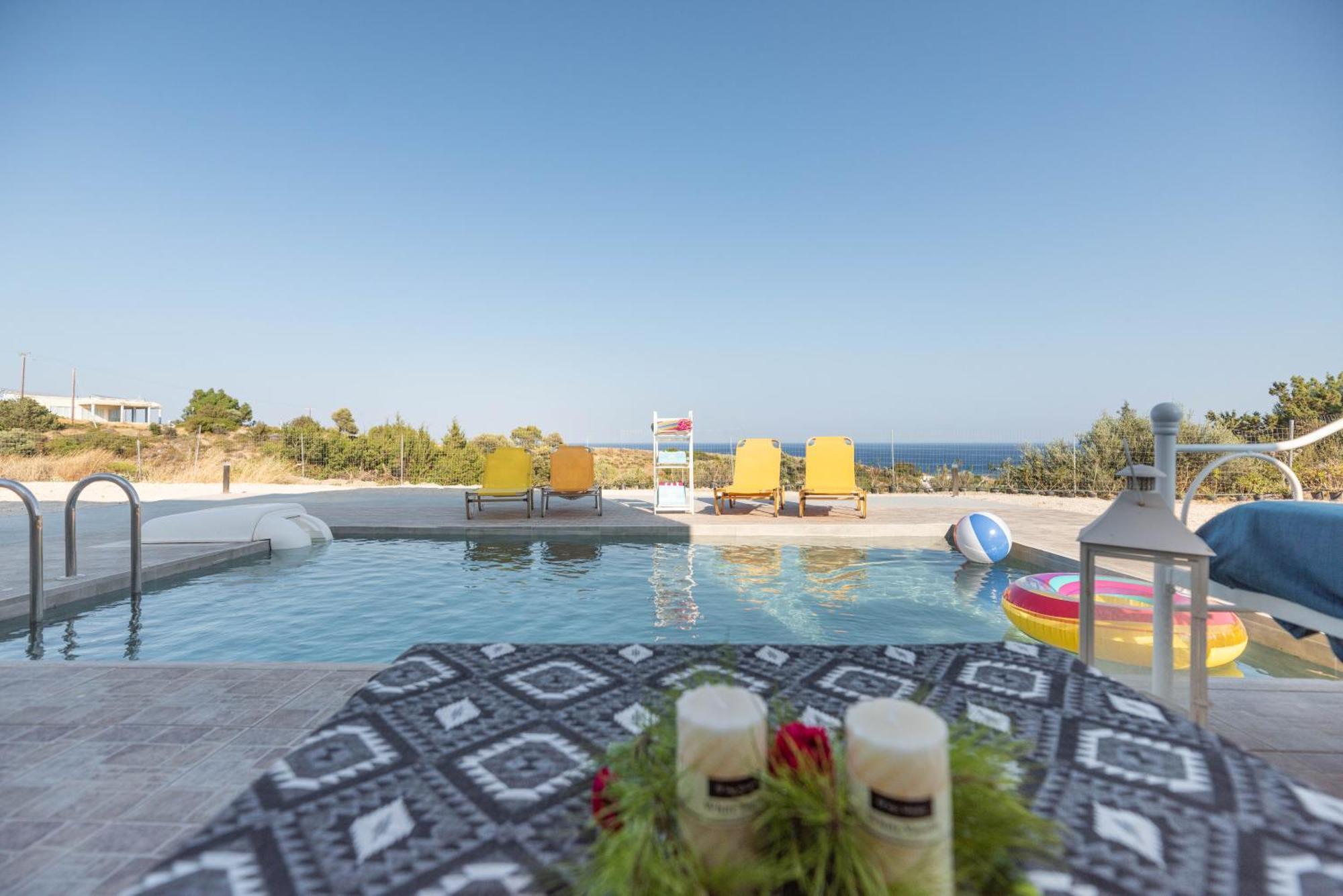 Ciel Blue Villas Киотари Екстериор снимка