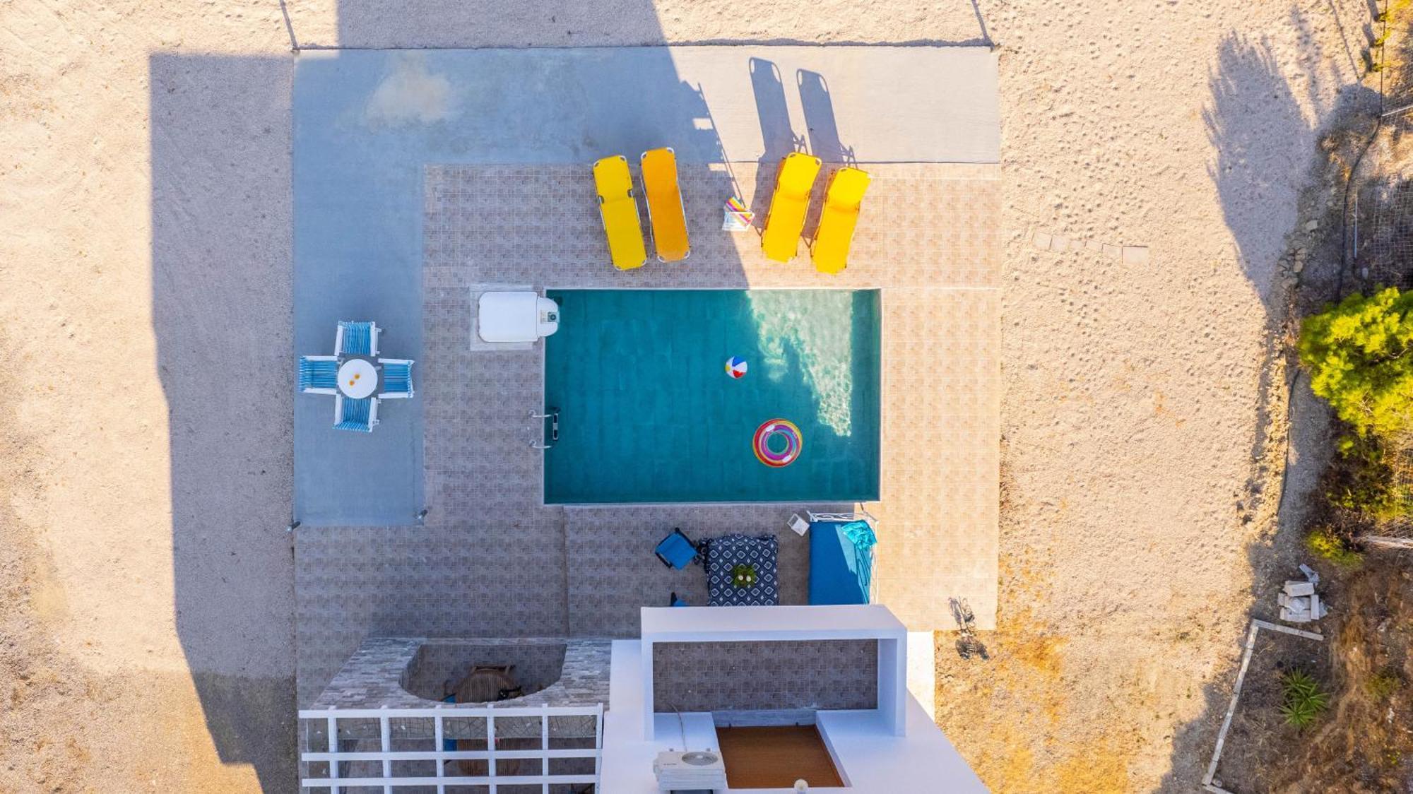 Ciel Blue Villas Киотари Екстериор снимка