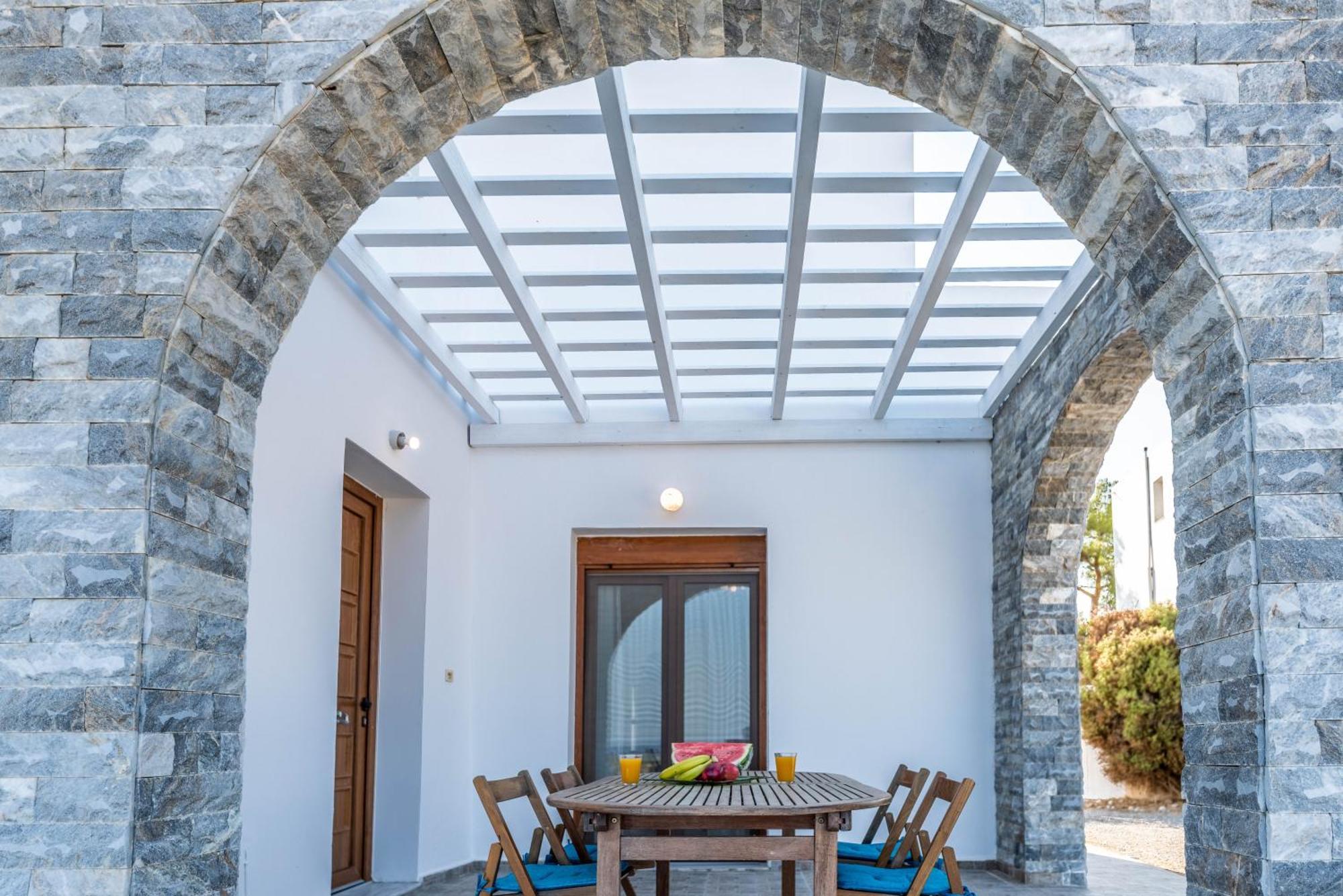 Ciel Blue Villas Киотари Екстериор снимка