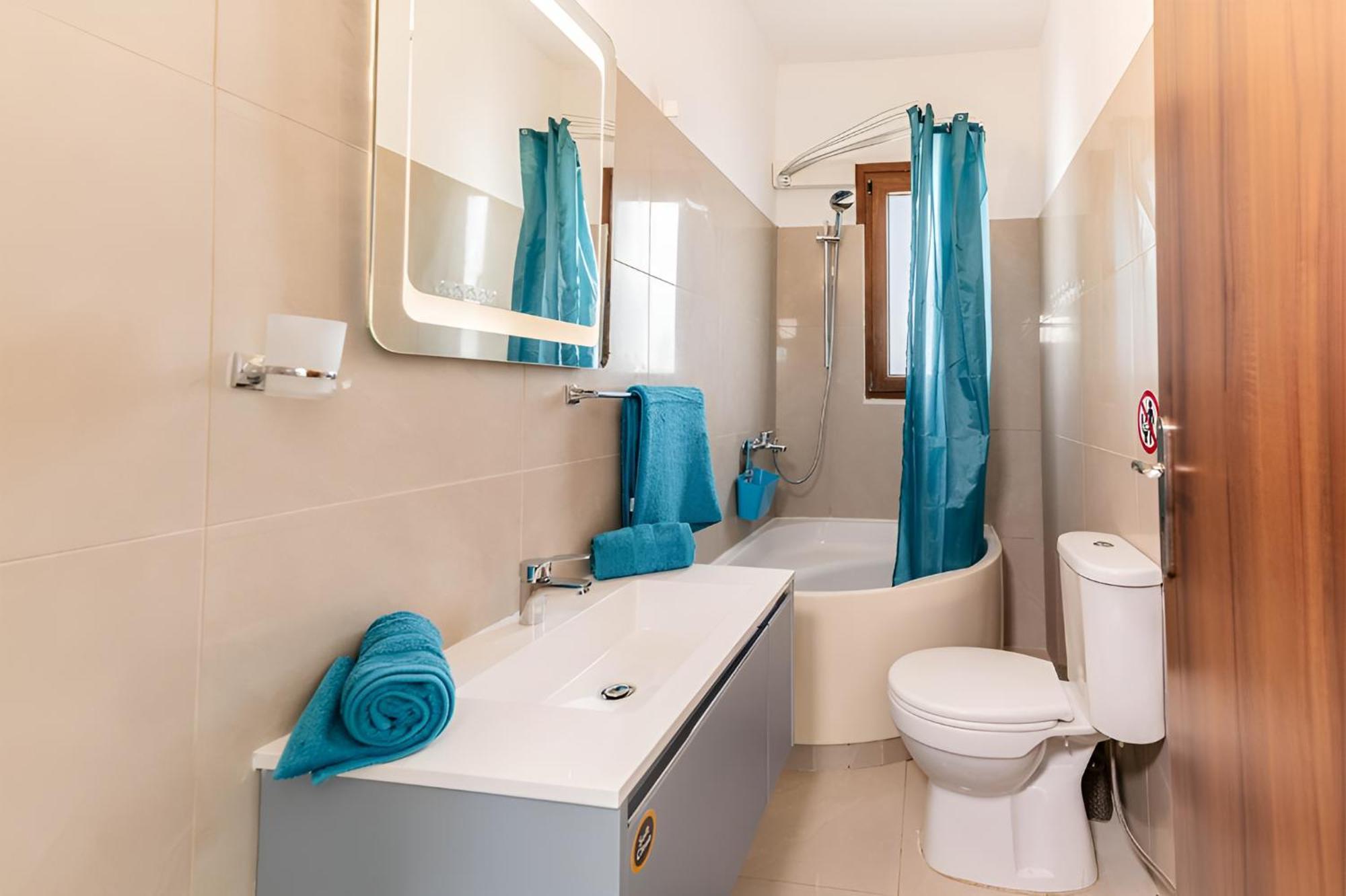 Ciel Blue Villas Киотари Екстериор снимка