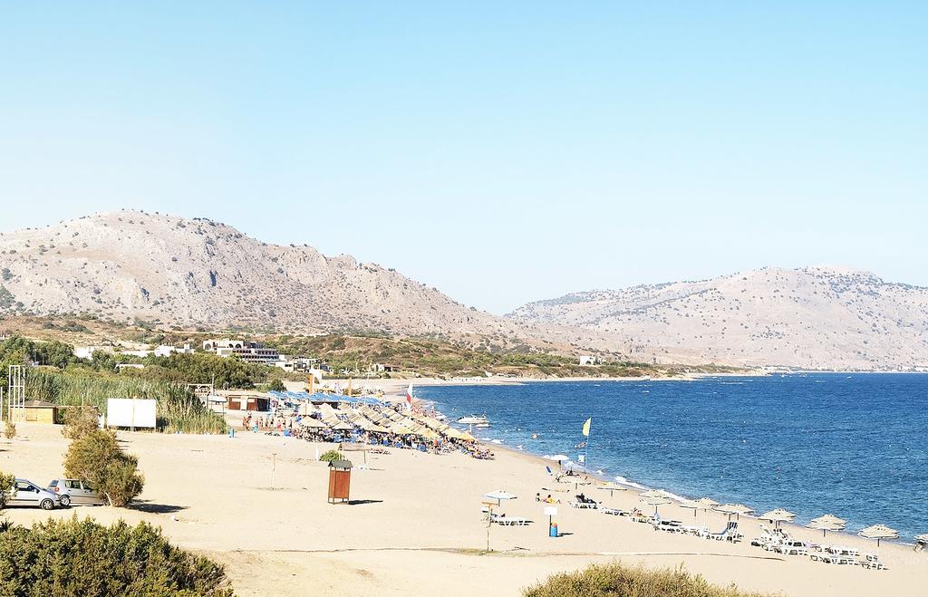Ciel Blue Villas Киотари Екстериор снимка