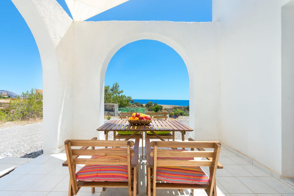Ciel Blue Villas Киотари Екстериор снимка