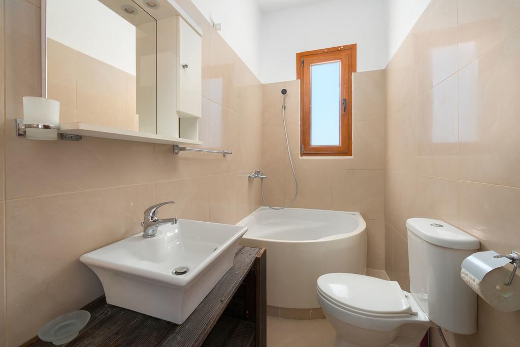 Ciel Blue Villas Киотари Екстериор снимка