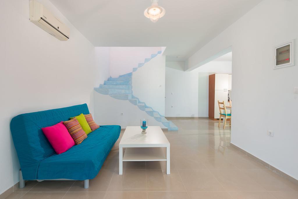 Ciel Blue Villas Киотари Екстериор снимка